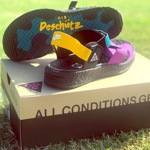 Nike ACG Air Deschutz Sandal Men’s 7 women’s 8.5